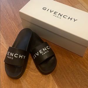 Givenchy slides 38